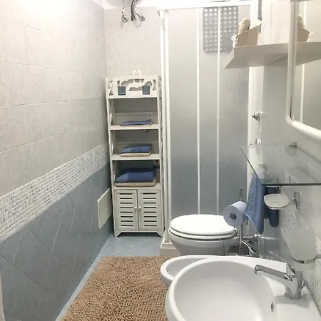 شقة Modern In - 30 M² - Air Conditioning تراباني