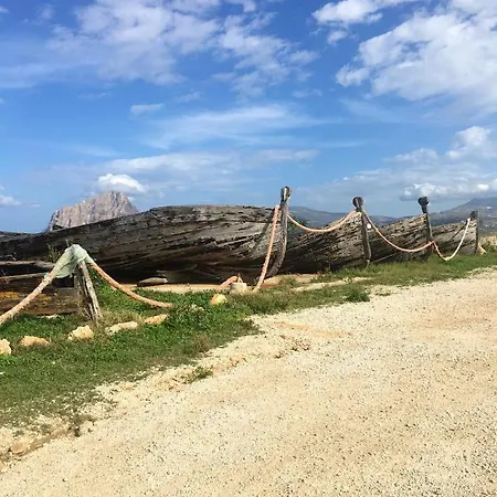 Modern In - 30 M² - Air Conditioning * トラーパニ